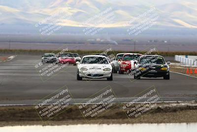 media/Nov-16-2025-CalClub SCCA (Sun) [[2975c16dfc]]/Group 4/Turn 1/